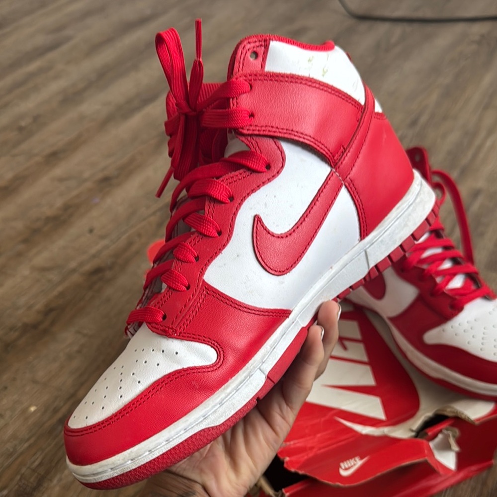 Authentic Nike Dunk Hi Red and White High-Top Sneakers - Picture 6 of 14